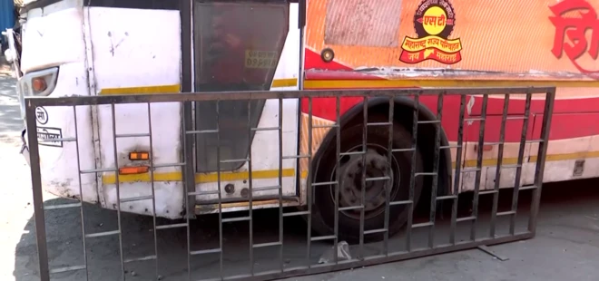 स्वारगेट बस स्टँड