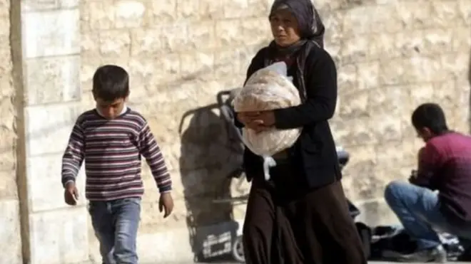 The Independent: "Afrinə hücum edən Türkiyə qoşunlarının tərkibindəki ərəb silahlılar yerli kürd əhalisinə ya İslamın özünü İslam Dövləti adlandıran qrup və əl-Qaeda tərəfindən təbliğ olunan təriqətini qəbul etmək, ya da məhv olmaq şərti qoyublar