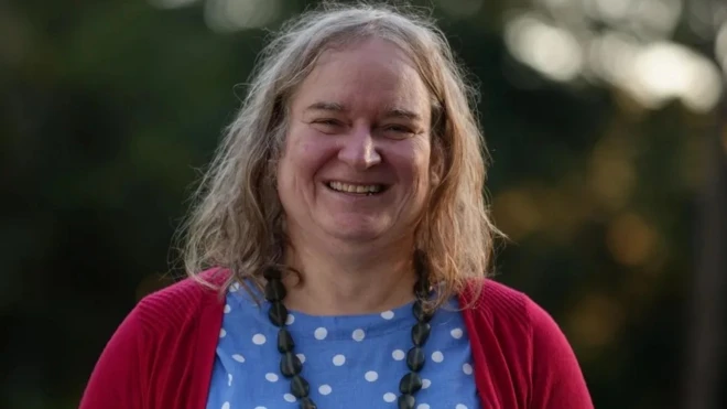 Роксана Тикл 