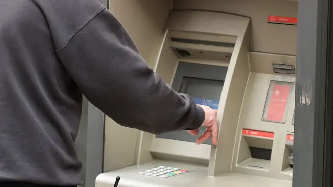 Group IB tak bersedia membeberkan nama-nama bank yang ATM-nya dipaksa memuntahkan uang.