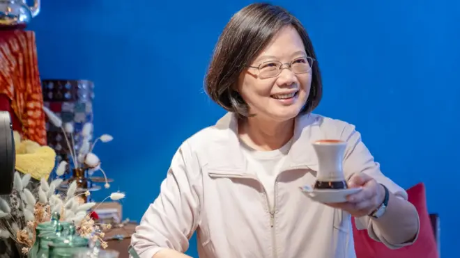 學者稱蔡英文的兩岸立場仍是維持現狀。