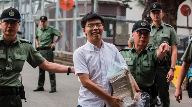 Nhà hoạt động Joshua Wong được Hong Kong trả tự do