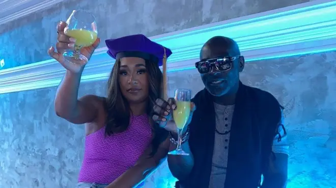 ቴና ምስ ኣቡኣ