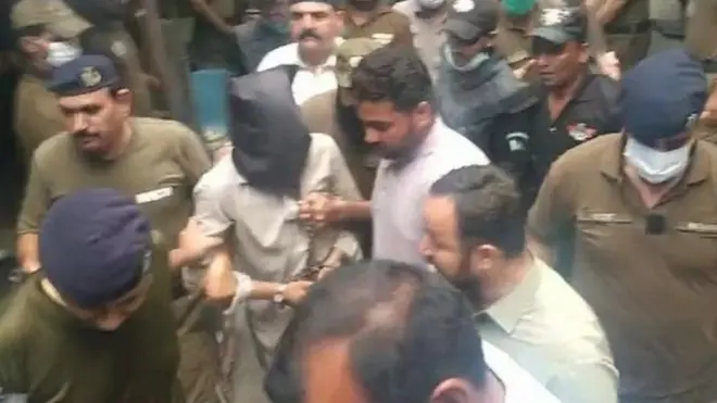 اس کیس میں بھی جیسے ہی مرکزی ملزم کا ڈی این اے پروفائل بن گیا تو بعد میں جب دوسرے ملزم کا سیمپل آیا تو چند ہی گھنٹوں میں یہ کراس میچ کر گیا