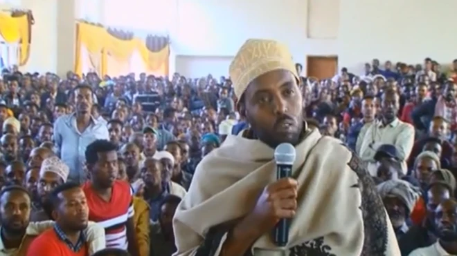 Suldaanka ayaa sheegay iney wax badan isbaddaleen beeshiisa ay saameyn ka soo gaartay