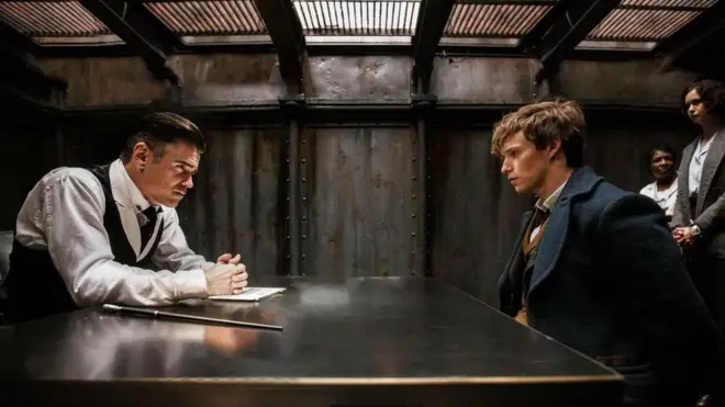 هل تنجح رولينغ في فيلم "وحوش مذهلة وأين تجدها" الذي كتبت له السيناريو؟