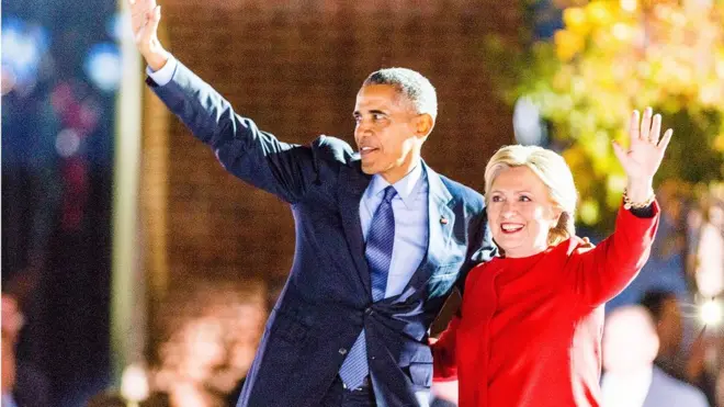 Tổng thống Obama và bà Hillary trong chiến dịch vận động bầu cử ở Philadelphia hồi 11/2016.