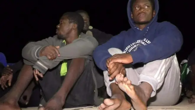 الحكومة الليبية المعترف بها دوليا تعلن أن ليبيا ستحقق فى اتهامات تنشط تجارة الرقيق فى البلاد.