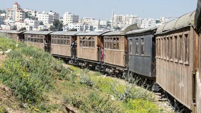 "الكثير من الناس يمرون على الأردن ولا يعرفون بوجود هذه المحطة، وأنها تعمل منذ 110 سنوات"