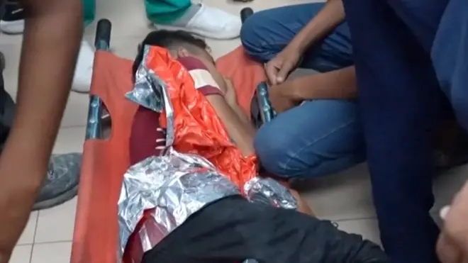 ගාසා: සරණාගත කඳවුරට ඊශ්‍රායලය එල්ල කළ බෝම්බ ප්‍රහාරයෙන් පසු රෆා රෝහල