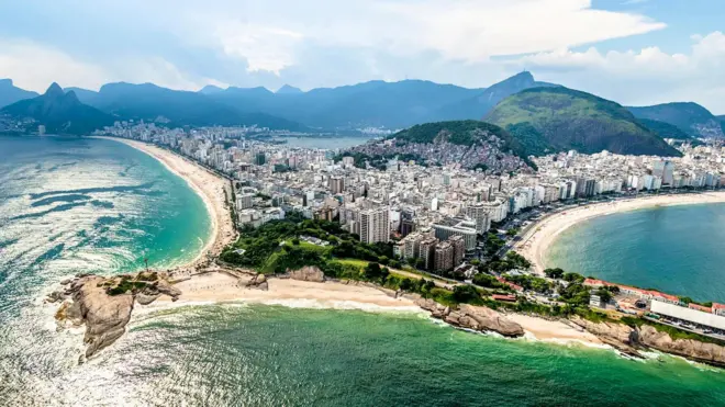 Foto aérearoleta pin uppraias na zona sul do Rio