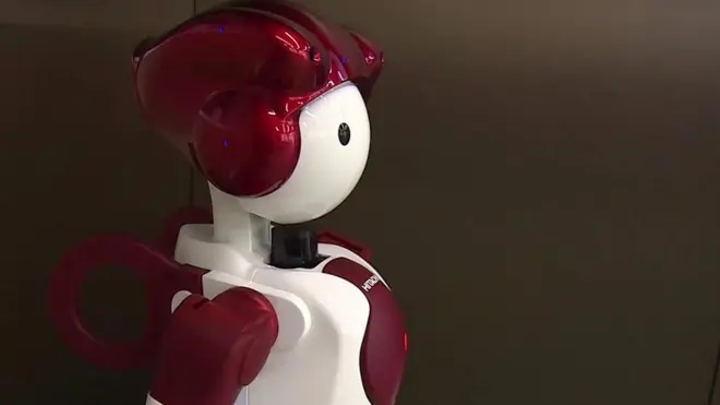 Робот, который должен стать помощником пассажиров в аэропортах и покупателей в торговых центрах.