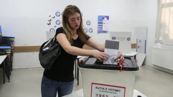 kosovo, izbori na kosovu, glasanje na kosovu