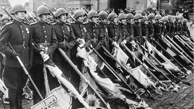 Именно эту фотографию опубликовал в соцсети Листов