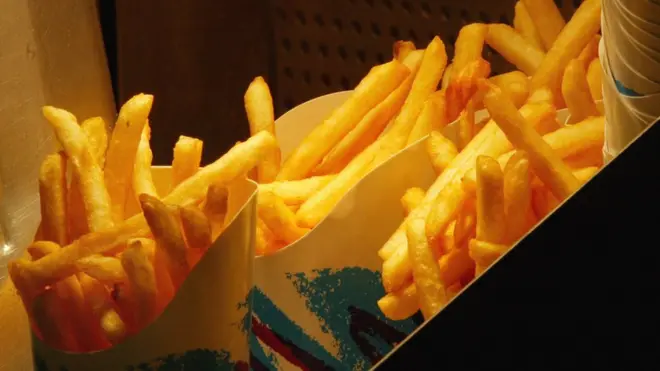 В пережаренном картофеле образуется повышенное содержание вредных веществ