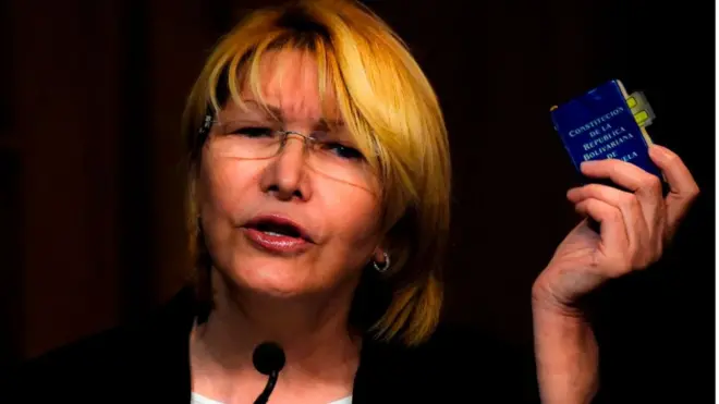 La fiscal general Luisa Ortega se ha convertido en una de las voces más críticas contra Maduro dentro del chavismo.