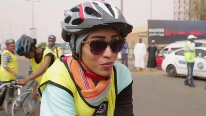 Les femmes cyclistes ont dû faire face à de la résistance au Soudan