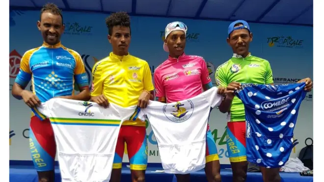 ኣባላት ሃገራዊት ጋንታ ኤርትራ ምስተን ዝወነንወን ማልያታት