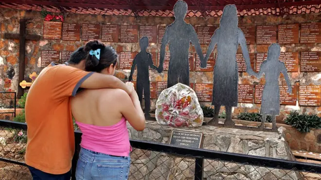 En El Mozote hay un memorial en honor a los casi 1.000 ejecutados durante la masacre de 1981.