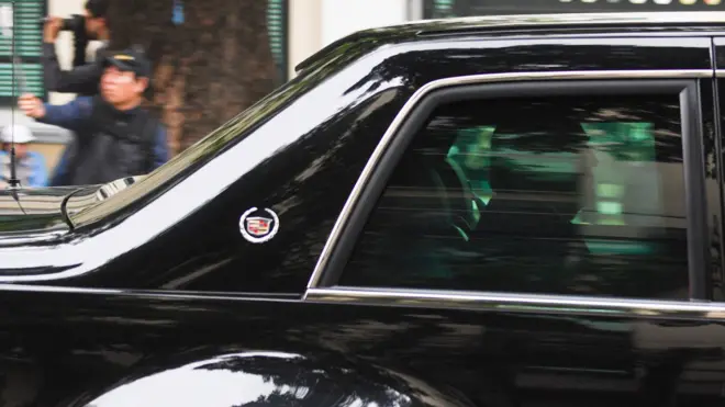 ภาพขบวนรถของนายทรัมป์ ผู้นำสหรัฐฯ ภายหลังการประชุมร่วมกับผู้นำเกาหลีเหนือ ซึ่งการประชุมมีอันต้องยุติก่อนกำหนดเวลา