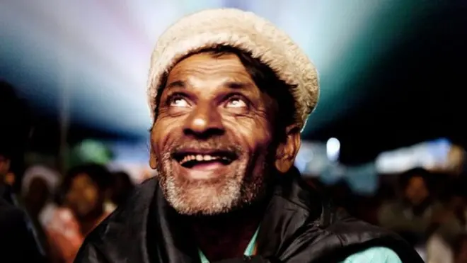 टूरिंग टॉकिजमध्ये चित्रपट पाहणारा प्रेक्षक