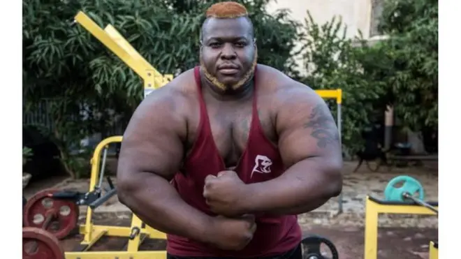 Iron Biby (kw'ifoto) yerekanye ko ari we wa mbere akomeye ahejeje kwandika amateka