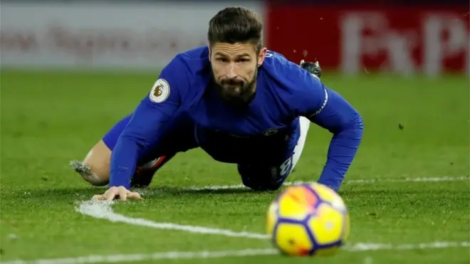 Olivier Giroud dara ka a na-agba asọmpị a