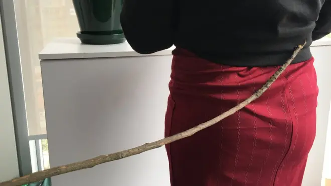 Pesin wey dey receive cane