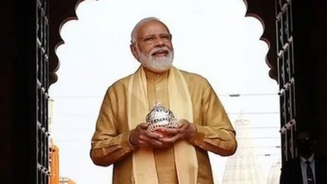 नरेंद्र मोदी