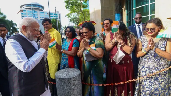 ప్రధానమంత్రి నరేంద్రమోదీ, ట్రినిడాడ్ అండ్ టొబాగో, భారత సంతతి ప్రజలు, బ్రిటీషర్లు, వలస కార్మికులు