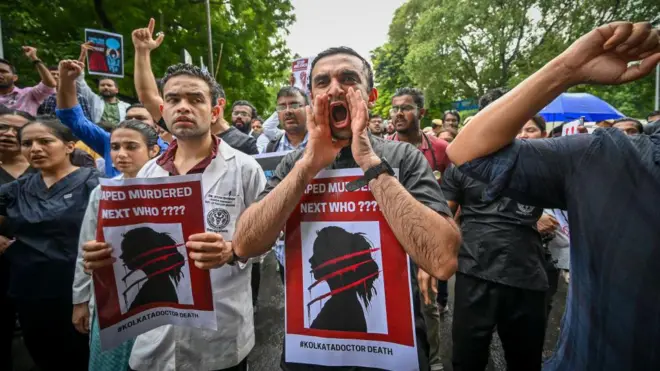 डॉक्टरांचा मोर्चा