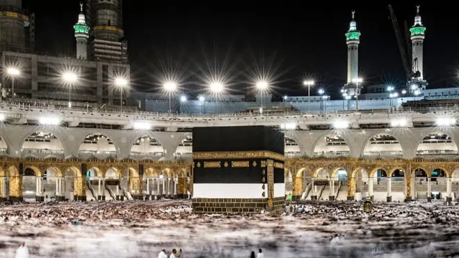 الحج: ارتفاع التكاليف عبء يرهق المتطلعين لأداء الفريضة