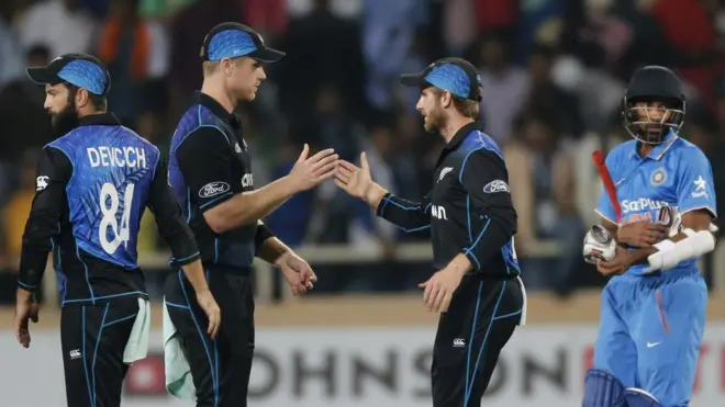 چوتھے ایک روزہ میچ میں نیوزی لینڈ کی کامیابی کے بعد پانچ ایک روزہ میچوں کی سیریز اب دو، دو سے برابر ہو گئی ہے