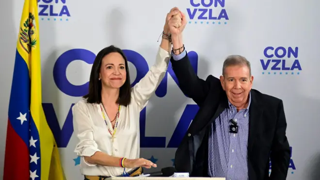 María Corina Machado y Edmundo González en conferencia de prensa