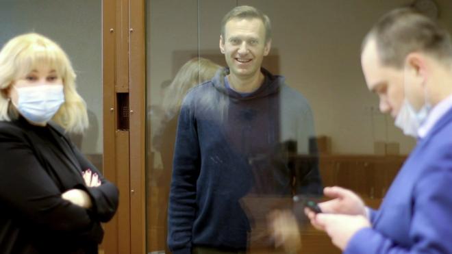 Навальный с адвокатами