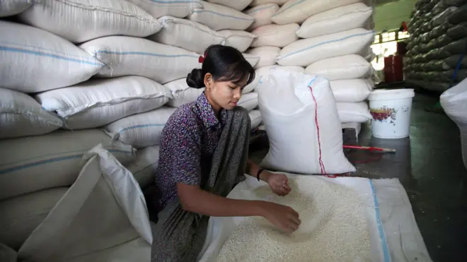 အာဏာမသိမ်းခင်ကထက် ၃ ဆကျော် ခုန်တက်ခဲ့တဲ့ ဆန်စျေး