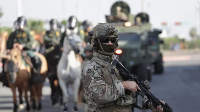 El gobierno de Donald Trump ha reforzado la vigilancia en la frontera de Estados Unidos con México.