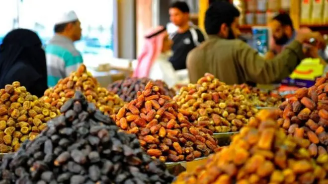 د سعودي عربستان له خوا دغه خیرات شوې خورما په بورنو ولایت کې بازار ته وړاندې شوې