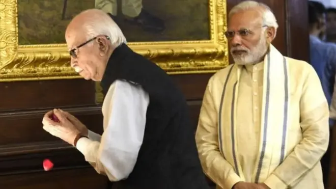 ایل کے اڈوانی کے بارے میں خیال کیا جاتا ہے کہ وہ آنے والے انتخابات میں بی جے پی کے ان رہنماؤں کی جانب سے نظرانداز کیے جانے پر خوش نہیں