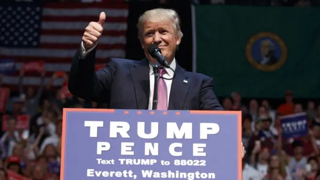 Trump seçim kampanyasına Everett'te devam etti.