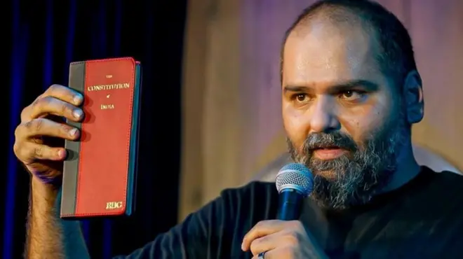 స్టాండప్ కమెడియన్ కుణాల్ కామ్రా