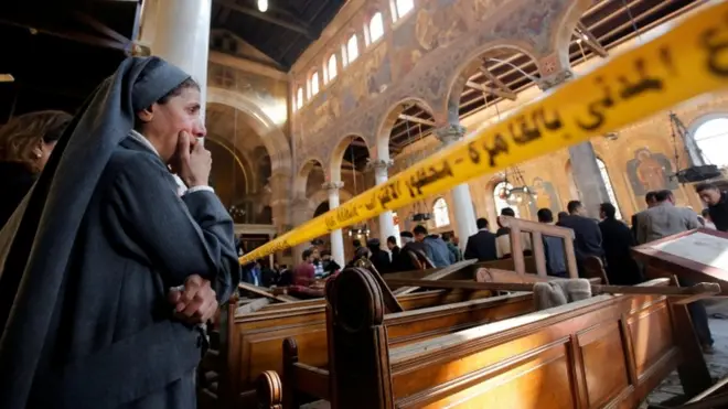 بهو الكنيسة البطرسية الذي تعرض للتفجير