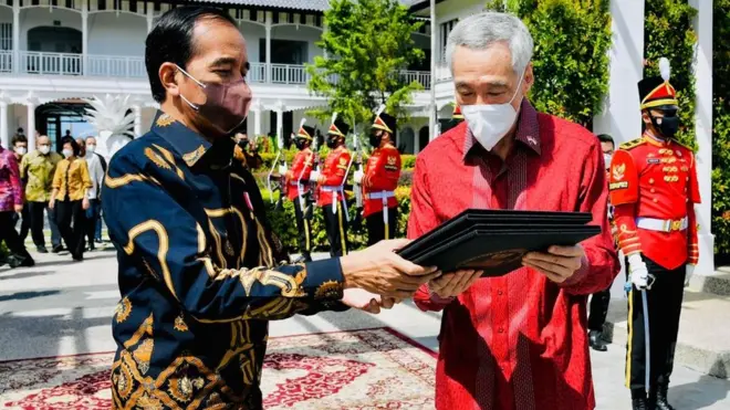 PM Singapura Lee Hsien Loong dan Presiden Joko Widodo di Bintan, Selasa (25/01).
