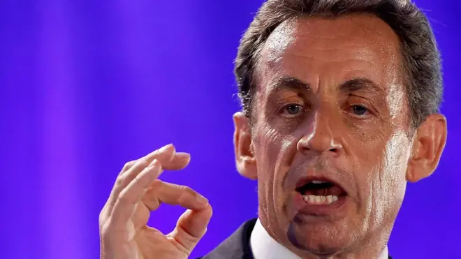 Cumhurbaşkanı adayı Nicolas Sarkozy, seçim kampanyasında kendisini 'Fransız değerlerinin savunucusu' olarak tanımladı.