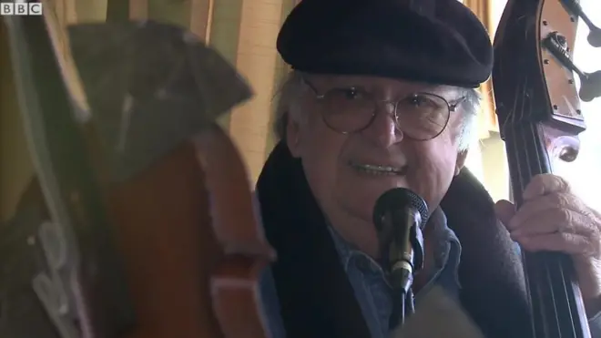 Почему "одноэтажная" Америка голосовала за Дональда Трампа? На этот вопрос журналистам Русской службы Би-би-си ответили жители небольшого городка Джонстаун в штате Пенсильвания.