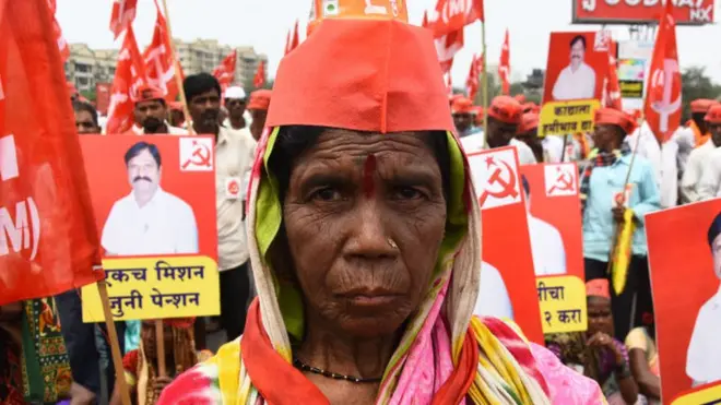 शेतकरी लॉंग मोर्चा