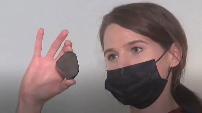 260 కోట్ల సంవత్సరాల క్రితం ఏదైనా ఉల్క లేదా గ్రహశకలం, భూమిని ఢీకొట్టినప్పుడు ఈ వజ్రం తయారై ఉండొచ్చని నిపుణుల అంచనా.