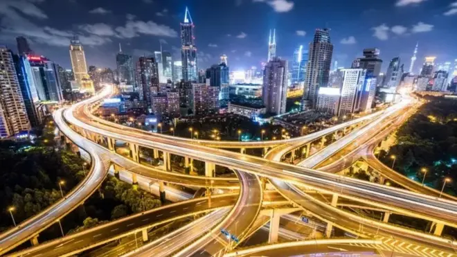 Shanghai waa magaalada ugu dadka badan Shiinaha