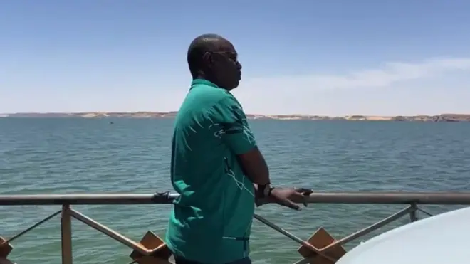 Los combates que desde casi un mes se desarrollan en Sudán forzaron a Mohamed Osman a unirse a los miles de compatriotas que se han refugiado en Egipto.