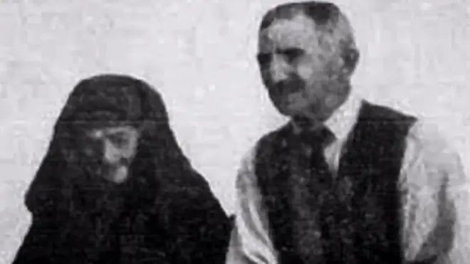 Baba Anujka sa sinom Stefanom posle izlaska iz zatvora